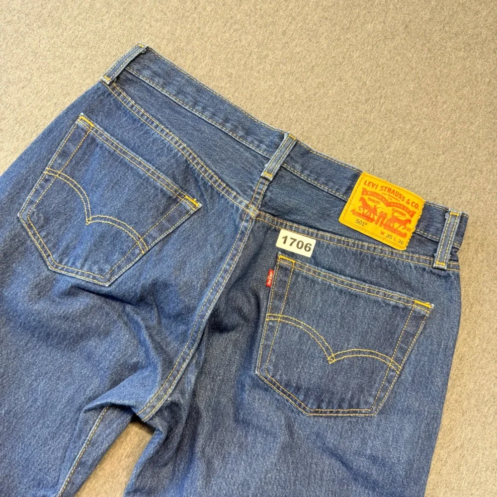 Levis 501 Original Fit Mens Dark Wash Indigo Button Fly Straight Leg Jeans 35x36